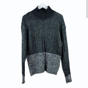 Splendid cable knit sweater